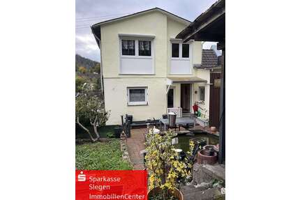 Haus zum Kaufen in Brachbach 159.000,00 € 185 m²