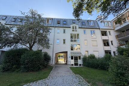 2-Zimmer Dachgeschosswohnung in München-Bogenhausen