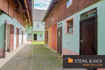 Historisches Wohn- & Handwerkerhaus mit Werkstatt & Nebengebäuden im Ortskern von Hahnbach