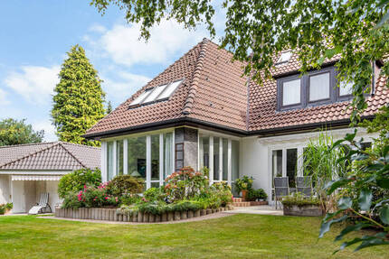 EINFAMILIENHAUS IN STADTHAGEN - 695.000,00&nbsp;EUR Kaufpreis, ca.&nbsp; 225,00&nbsp;m&sup2;&nbsp;Wohnfl&auml;che in Stadthagen (PLZ: 31655)