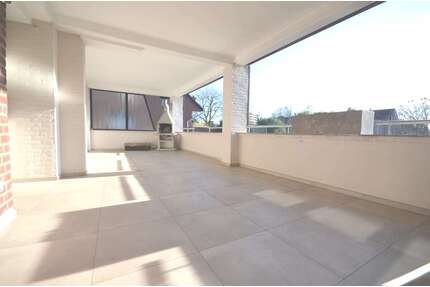 Haus zum Kaufen in Kaarst 650.000,00 € 199 m²