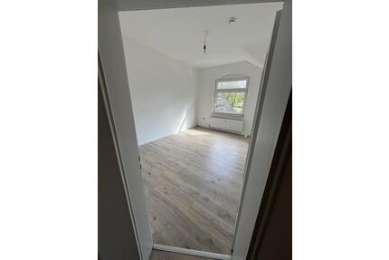 Whg. DG links,2,5 Zi. Buerelterstr. 23, Gelsenkirchen-Scholven