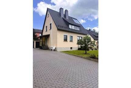 Haus zum Kaufen in Steinbach am Wald 250.000,00 € 130 m²
