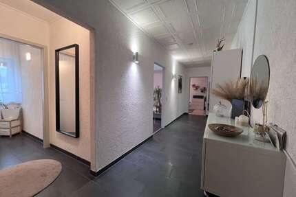 Wohnung zum Kaufen in Salach 290.000,00 € 103 m²