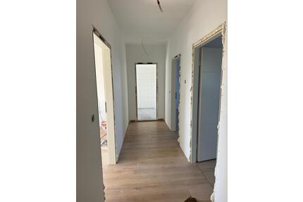 Lichtdurchflutete Dachgeschosswohnung mit schöner Aussicht - Leipzig Südwest