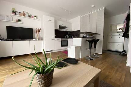 Top gepflegte 2-Zimmer-Wohnung im OG eines 10-Parteienhauses - Rottenburg an der Laaber