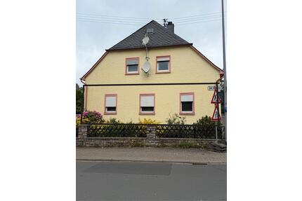 schöne 3 Zimmer Wohnung zur Miete, zentral in Birkenfeld