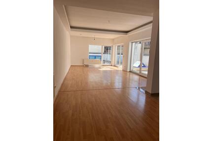Exklusive 3-Zimmer-Wohnung mit Terrasse in bester Lage von Gotha