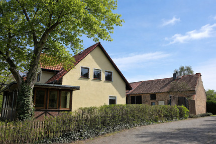 Naturverbunden und voller Möglichkeiten: Haus zwischen zwei Seen, Wintergarten und Scheune zum Entwickeln - Neuruppin Molchow