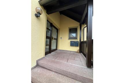 AB SOFORT 2,5 Zimmerwohnung in Coburg mit Balkon Hochpaterre