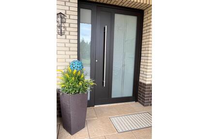 modernisiertes Ein-Zweifamilienhaus mit PV-Anlage - Algermissen