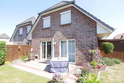 Haus zum Mieten in Klein Offenseth-Sparrieshoop 1.230,00 € 107.48 m²