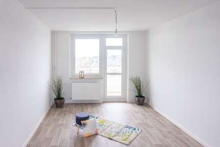 Wohnung zum Mieten in Chemnitz 364,00 € 69.56 m²