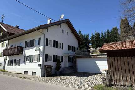 Haus zum Kaufen in Osterzell 376.000,00 € 181 m²