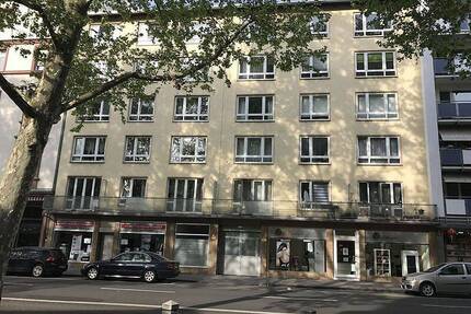 Gut geschnittene 2 Zimmer- Wohnung mit Balkon in Mainz-City, Nähe Kaufhof