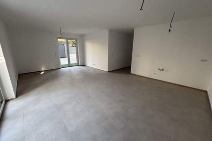 Mit Garten und 2 Stellplätzen! hochwertige 3-Zimmer Mietwohnung in zentraler Lage von Rheine!