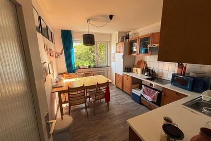 Schöne und kühle 2,5-Zimmer Wohnung im EG in Waldnähe - Darmstadt Darmstadt-West