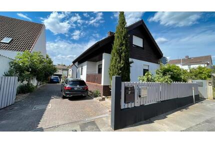 Provisionsfrei Freistehendes EFH mit Garten, Balkon & Stellplatz - Riedstadt