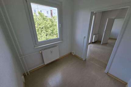 Wohnung zum Mieten in Magdeburg 233,70 € 38.95 m²