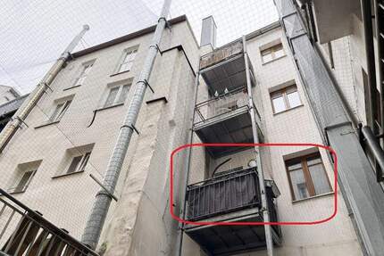 RESERVIERT ! Vermietete Denkmal-2-Zi.-Whg. mit Balkon in der Regensburger Altstadt