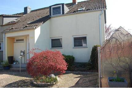 Reihenendhaus mit professionell gestaltetem Garten in Gebhardshagen, Salzgitter