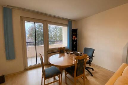 Attraktive Wohnung mit Balkon und Aufzug in zentraler Lage Uninähe - Saarbrücken Dudweiler