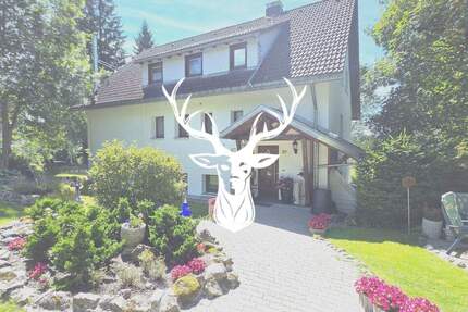 Großzügiges & gepflegtes Einfamilienhaus mit Ferienwohnung und herrlicher Weitsicht in Lenzkirch-Saig zu verkaufen