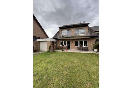 Haus zum Kaufen in Grevenbroich 430.000,00 € 208 m²