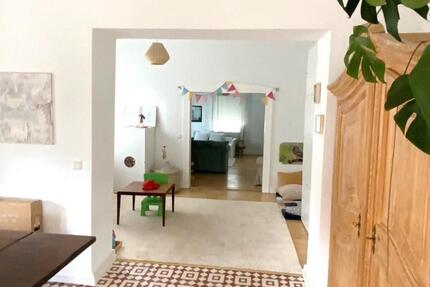 Einfamilienhaus mit Garten und Stellplatz. - Bischofsheim