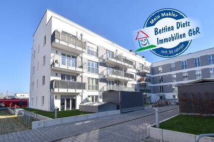 DIETZ: Moderne und helle 4-Wohnung im 3. OG , 1 Terrasse, Aufzug und 2 TG-Stellplätzen in Rödermark!