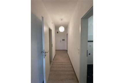 Stilvolle 2-Zimmer-Wohnung mit Balkon in Bestlage von Altötting ✨