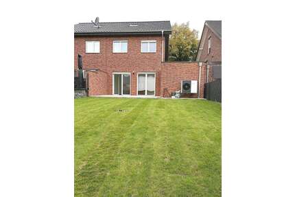 Haus zum Mieten in Herzogenrath 1.700,00 € 150 m²