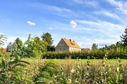 Haus zum Kaufen in Leutersdorf 185.000,00 € 303.54 m²