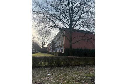 1 Zimmer Wohnung mit Balkon ab 15.4 - Hamburg Wandsbek