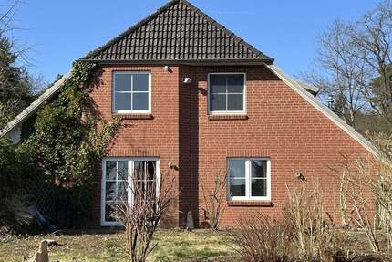 Haus zum Kaufen in Salzhausen 319.000,00 € 128.05 m²