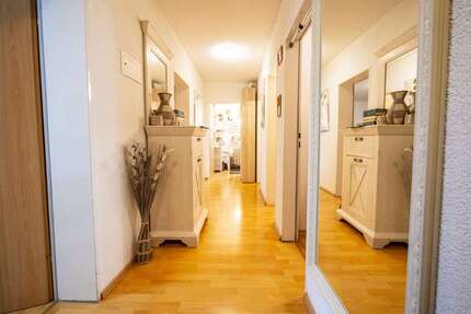 Wohnung zum Kaufen in Singen 180.000,00 € 71.92 m²