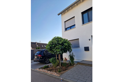 Moderne Doppelhaushälfte mit Garten bei Marbach am Neckar