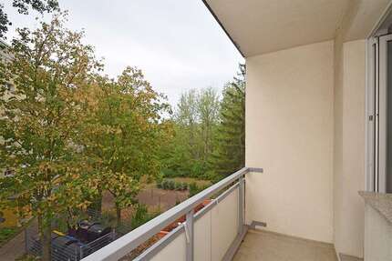 Wohnung zum Mieten in Halle (Saale) 480,32 € 71.69 m²