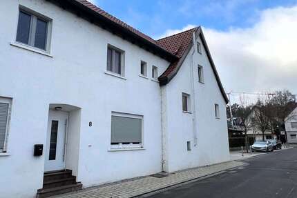 Haus zum Kaufen in Neckartailfingen 749.000,00 € 324 m²