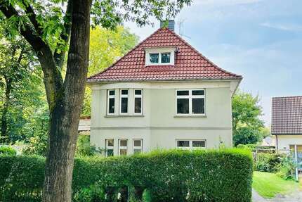 Haus zum Kaufen in Oldenburg 420.000,00 € 255 m²