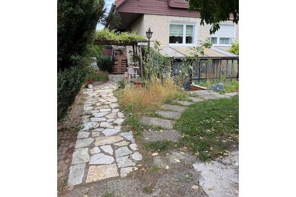 Großzügige 3-Zimmer-Eigentumswohnung mit Terrasse & Garten - Berlin Neukölln