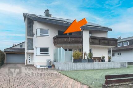 Große renovierte Wohnung in Neuhengstett mit Balkon, Garage zu vermieten! - Althengstett