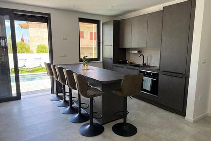 Ferienhaus in Bilice, Šibenik - 180,00&nbsp;EUR Kaltmiete, in Sankt Wolfgang (PLZ: 84427)