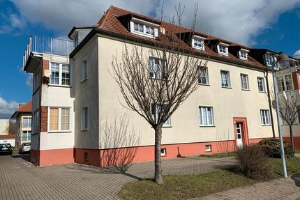 Niedliche kleine Dachgeschosswohnung in Dessau-Roßlau mit riesiger Terrasse