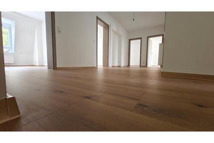 Erstbezug nach Kernsanierung | 110 m² | 4 Zimmer | LAN | Balkon - Wuppertal Gemarkung Langerfeld