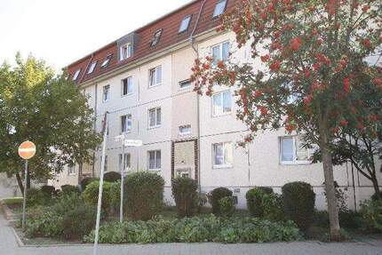 Alles neu! Gemütliche 3-Raum-Wohnung im Stadtzentrum - Oschersleben