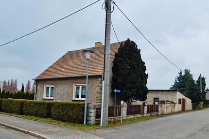 Einfamilienhaus mit großem Grundstück - Mockrehna