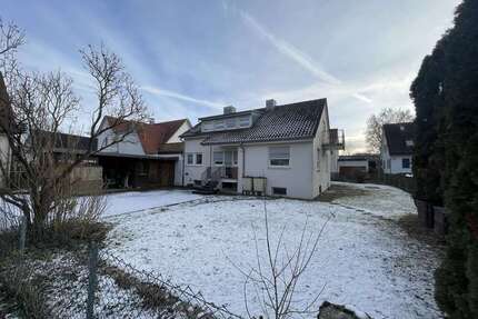 Haus zum Kaufen in Dettingen unter Teck 680.000,00 € 194 m²