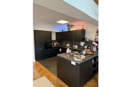 Wohnung zum Mieten in Augsburg 3.435,62 € 254.49 m²
