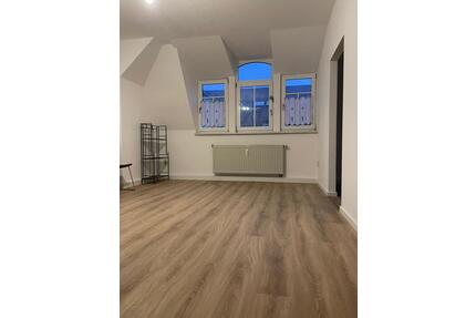 3-Zimmer-Wohnung Plauen - 240,00&nbsp;EUR Kaltmiete, ca.&nbsp; 60,00&nbsp;m&sup2; in Plauen (PLZ: 08527) Altstadt